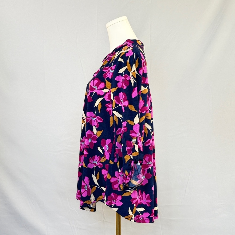 Dear Scarlett Beautiful V-Neck Tunic Bursting With A Gleeful Color Pallet - Picture 4 of 7